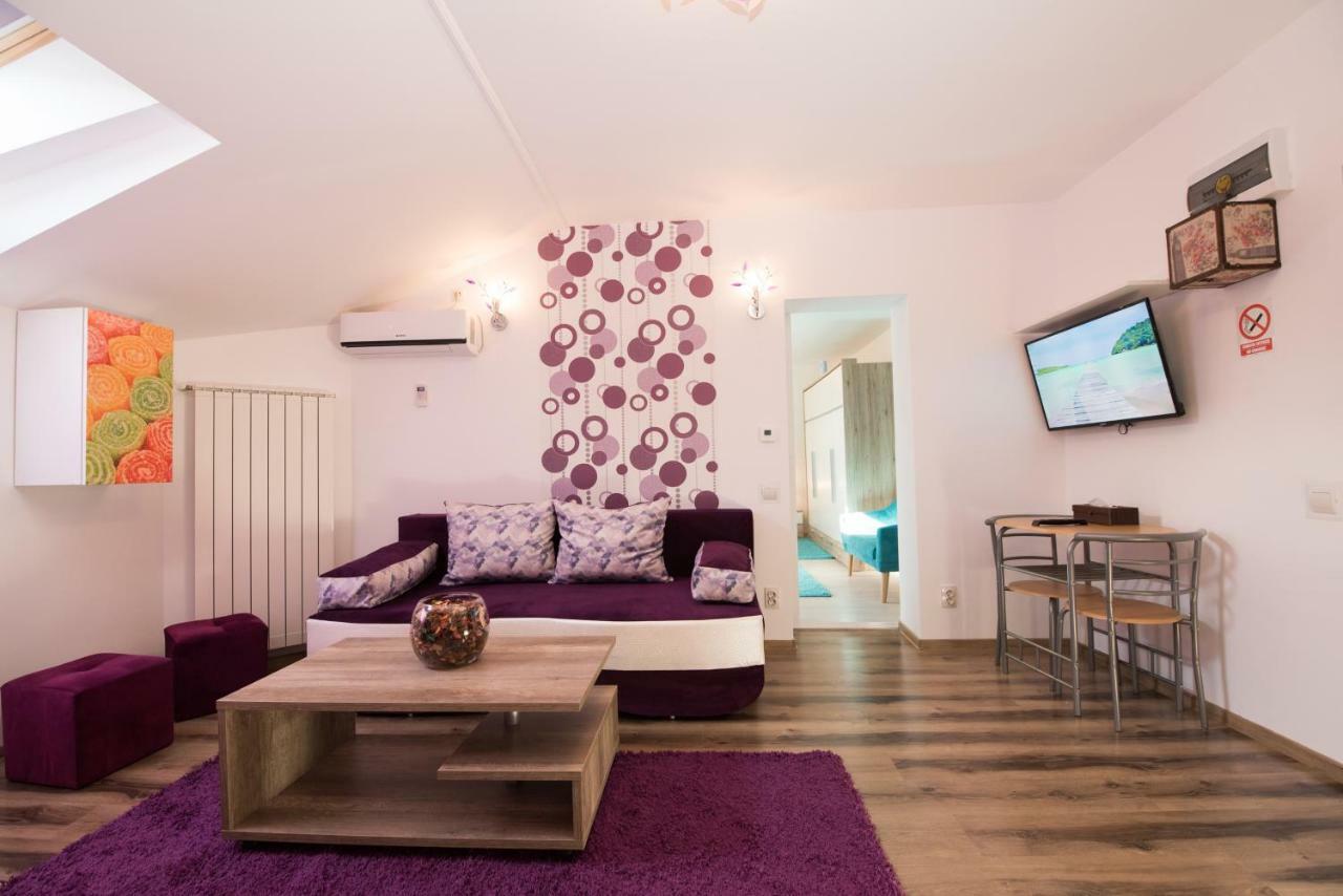 Queen Holiday Apartment Бухарест Экстерьер фото